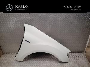Gebruikte Voorscherm rechts Mercedes ML II (164/4JG) 3.0 ML-350 CDI BlueTec 4-Matic V6 24V Prijs € 200,00 Margeregeling aangeboden door kaslo auto parts