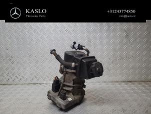 Gebruikte Stuurpomp Mercedes ML II (164/4JG) 3.0 ML-350 CDI BlueTec 4-Matic V6 24V Prijs € 200,00 Margeregeling aangeboden door kaslo auto parts