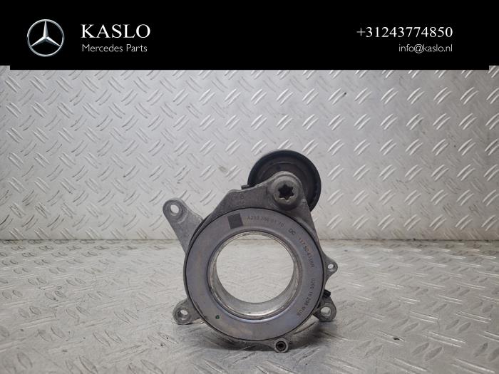 Gebruikte Spanrol Multiriem Mercedes GLA (H247) 1.3 180 Turbo 16V Prijs € 35,00 Margeregeling aangeboden door kaslo auto parts