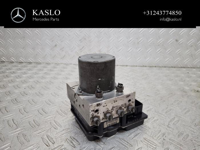Gebruikte ABS Pomp Mercedes E (W212) E-350 CGI V6 24V BlueEfficiency Prijs € 50,00 Margeregeling aangeboden door kaslo auto parts