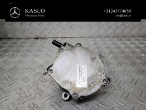 Gebruikte Vacuumpomp (Benzine) Mercedes E (W212) E-350 CGI V6 24V BlueEfficiency Prijs € 50,00 Margeregeling aangeboden door kaslo auto parts