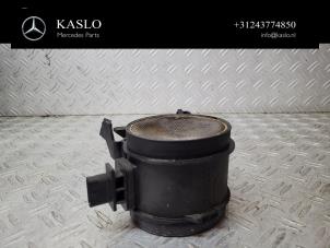 Gebruikte Luchtmassameter Mercedes E (W212) E-350 CGI V6 24V BlueEfficiency Prijs € 50,00 Margeregeling aangeboden door kaslo auto parts