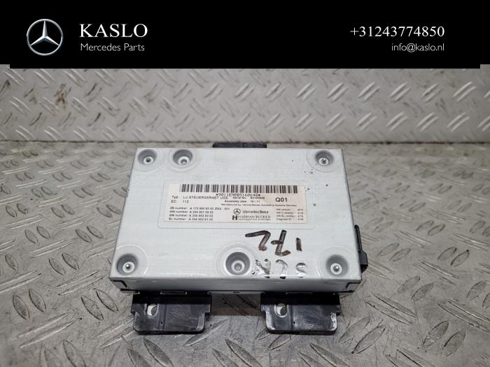Gebruikte Telefoon interface Mercedes SLK (R172) 1.8 250 16V BlueEFFICIENCY Prijs € 75,00 Margeregeling aangeboden door kaslo auto parts