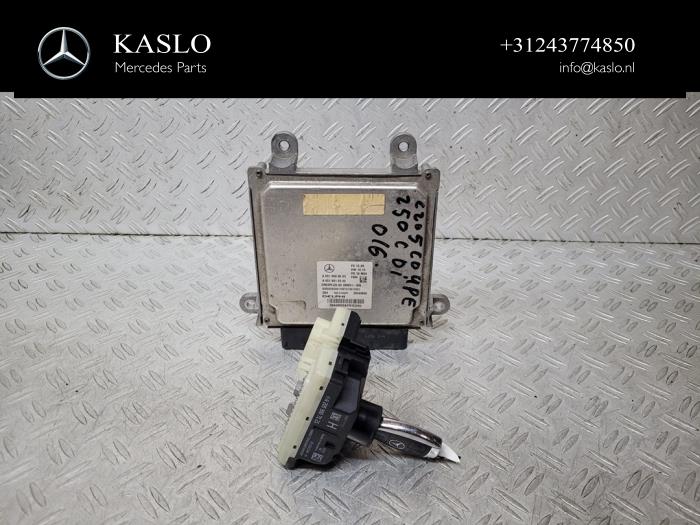 Gebruikte Kontaktslot + computer Mercedes C (C205) C-250d 2.2 16V BlueTEC Prijs € 300,00 Margeregeling aangeboden door kaslo auto parts