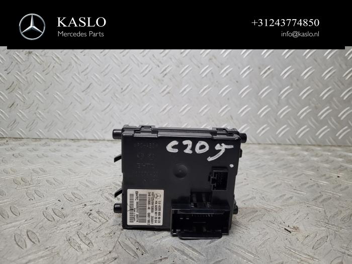 Gebruikte Climatronic module Mercedes C (W205) C-200 2.0 CGI 16V Prijs € 50,00 Margeregeling aangeboden door kaslo auto parts