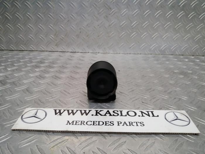 Alarm sirene van een Mercedes-Benz E (W212) E-220 CDI 16V BlueTEC 2014