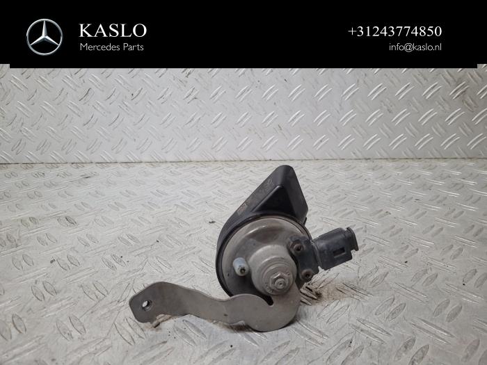 Claxon van een Mercedes-Benz C (W205) C-200 2.0 CGI 16V 2015