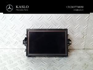 Gebruikte Display Interieur Mercedes SLK (R172) 1.8 200 16V BlueEFFICIENCY Prijs € 100,00 Margeregeling aangeboden door kaslo auto parts