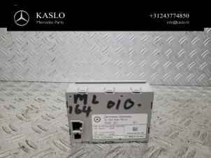 Gebruikte Gateway module Mercedes ML II (164/4JG) 3.0 ML-300 CDI 4-Matic V6 24V Prijs € 50,00 Margeregeling aangeboden door kaslo auto parts