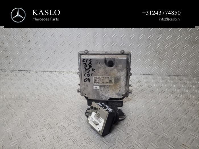 Gebruikte Contactslot + computer Mercedes CLS (C218) 350 CDI BlueEfficiency 3.0 V6 24V Prijs € 300,00 Margeregeling aangeboden door kaslo auto parts