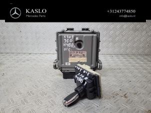 Gebruikte Kontaktslot + computer Mercedes C (W205) C-350 e 2.0 16V Prijs € 350,00 Margeregeling aangeboden door kaslo auto parts