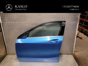 Gebruikte Deur 4Deurs links-voor Mercedes A (W176) 1.5 A-180 CDI, A-180d 16V Prijs € 400,00 Margeregeling aangeboden door kaslo auto parts