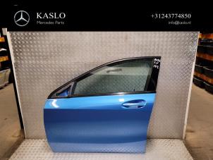 Gebruikte Deur 4Deurs links-voor Mercedes A (W176) 1.5 A-180 CDI, A-180d 16V Prijs € 400,00 Margeregeling aangeboden door kaslo auto parts