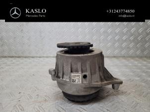 Gebruikte Motorrubber Mercedes C Estate (S205) C-300 CDI BlueTEC HYBRID, C-300 h 2.2 16V Prijs € 25,00 Margeregeling aangeboden door kaslo auto parts