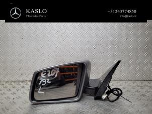 Gebruikte Spiegel Buiten links Mercedes E (R207) E-350 CDI V6 24V Prijs € 150,00 Margeregeling aangeboden door kaslo auto parts