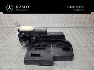 Gebruikte Zekeringkast Mercedes SLK (R172) 1.8 200 16V BlueEFFICIENCY Prijs € 200,00 Margeregeling aangeboden door kaslo auto parts