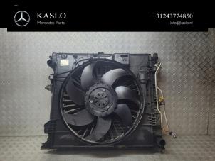 Gebruikte Radiateur Mercedes ML III (166) 2.1 ML-250 CDI 16V BlueTEC 4-Matic Prijs € 200,00 Margeregeling aangeboden door kaslo auto parts