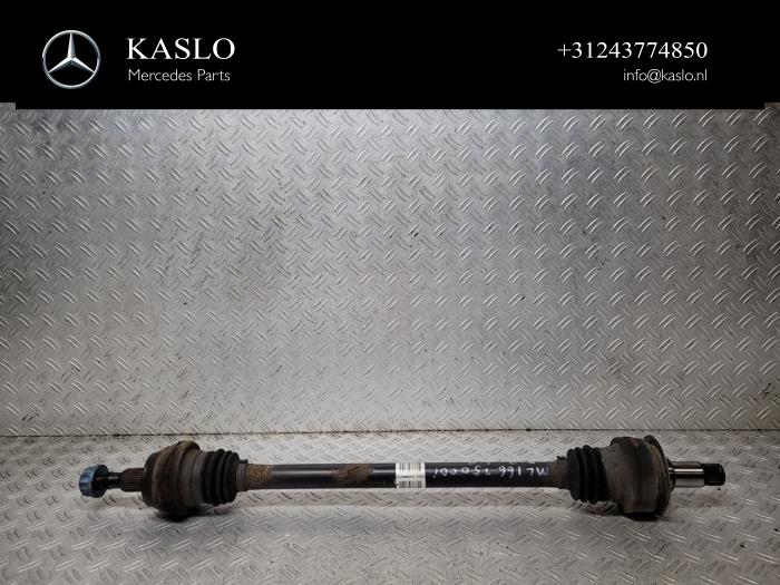 Gebruikte Aandrijfas links-achter Mercedes ML III (166) 2.1 ML-250 CDI 16V BlueTEC 4-Matic Prijs € 100,00 Margeregeling aangeboden door kaslo auto parts