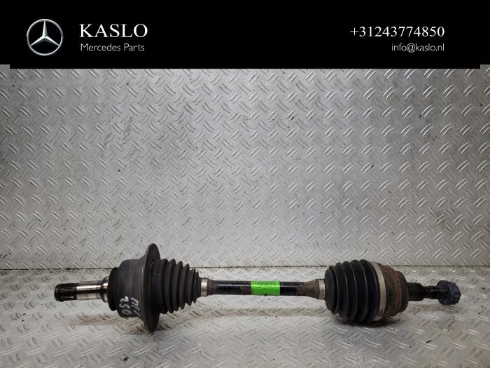 Gebruikte Steekas links-voor Mercedes ML III (166) 2.1 ML-250 CDI 16V BlueTEC 4-Matic Prijs € 100,00 Margeregeling aangeboden door kaslo auto parts