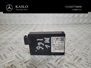 Gebruikte Radar sensor Mercedes ML III (166) 2.1 ML-250 CDI 16V BlueTEC 4-Matic Prijs € 200,00 Margeregeling aangeboden door kaslo auto parts