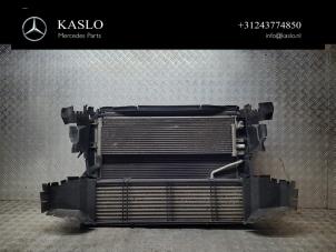 Gebruikte Radiateur Mercedes E (W212) E-300 BlueTec Hybrid V6 24V Prijs € 150,00 Margeregeling aangeboden door kaslo auto parts