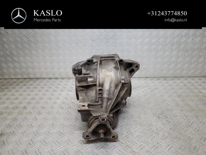 Gebruikte Cardanklok achter Mercedes C (W205) C-200 1.6 CDI BlueTEC, C-200 d 16V Prijs € 500,00 Margeregeling aangeboden door kaslo auto parts