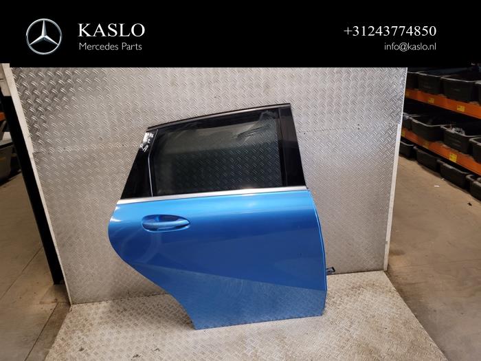 Portier 4Deurs rechts-achter van een Mercedes-Benz B (W246) 1.5 B-180 CDI,d 16V 2014