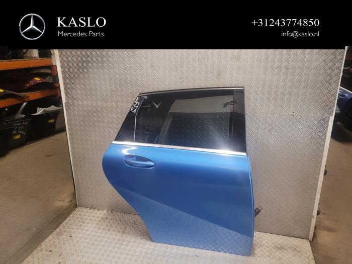 Portier 4Deurs rechts-achter van een Mercedes-Benz B (W246) Electric Drive 2016