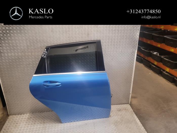 Portier 4Deurs rechts-achter van een Mercedes-Benz B (W246) Electric Drive 2016