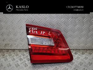 Gebruikte Achterlicht links Mercedes E Estate (S212) E-250 CDI 16V BlueEfficiency Prijs € 50,00 Margeregeling aangeboden door kaslo auto parts