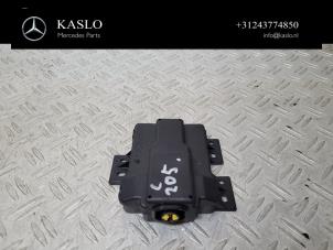 Gebruikte Module (diversen) Mercedes C (W205) C-350 e 2.0 16V Prijs € 50,00 Margeregeling aangeboden door kaslo auto parts