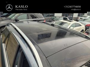 Gebruikte Panoramadak Mercedes ML III (166) 3.0 ML-350 BlueTEC V6 24V 4-Matic Prijs € 1.000,00 Margeregeling aangeboden door kaslo auto parts