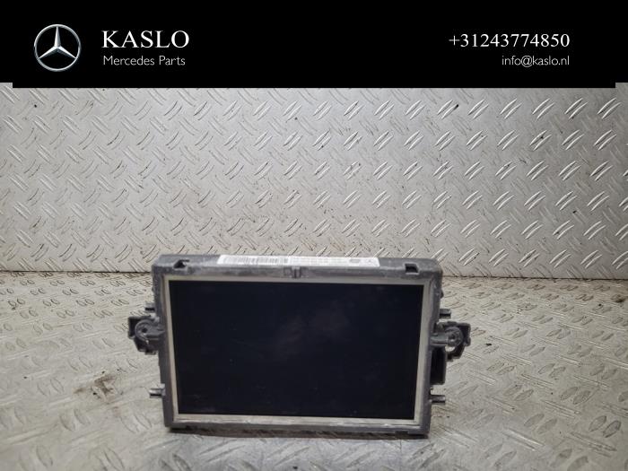 Gebruikte Display Interieur Mercedes CLS (C218) 350 CDI BlueEfficiency 3.0 V6 24V Prijs € 100,00 Margeregeling aangeboden door kaslo auto parts