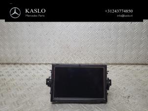 Gebruikte Display Interieur Mercedes SLK (R172) 2.1 250 CDI 16V BlueEFFICIENCY Prijs € 100,00 Margeregeling aangeboden door kaslo auto parts