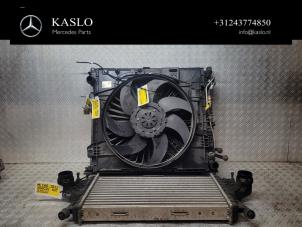 Gebruikte Radiateur Mercedes ML III (166) 3.0 ML-350 BlueTEC V6 24V 4-Matic Prijs € 200,00 Margeregeling aangeboden door kaslo auto parts