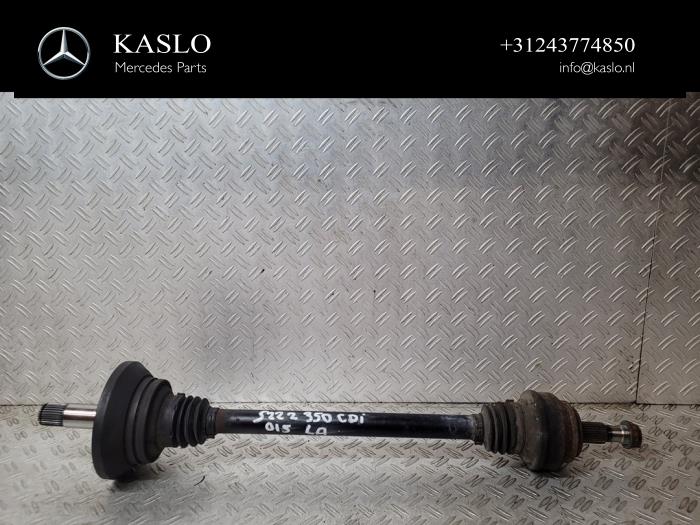 Gebruikte Aandrijfas links-achter Mercedes S (222.0/222.1) 3.0 S-350 BlueTEC, S-350d 24V Prijs € 100,00 Margeregeling aangeboden door kaslo auto parts