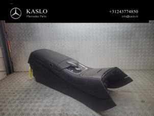 Gebruikte Middenconsoles Mercedes S (222.0/222.1) 3.0 S-350 BlueTEC, S-350d 24V Prijs € 500,00 Margeregeling aangeboden door kaslo auto parts