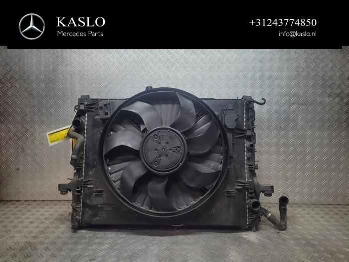 Gebruikte Radiateur Mercedes S (222.0/222.1) 3.0 S-350 BlueTEC, S-350d 24V Prijs € 250,00 Margeregeling aangeboden door kaslo auto parts