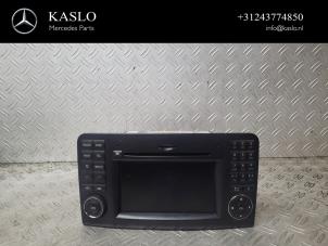 Gebruikte Navigatie bedienings paneel Mercedes ML II (164/4JG) 3.0 ML-350 CDI 4-Matic V6 24V Prijs € 400,00 Margeregeling aangeboden door kaslo auto parts