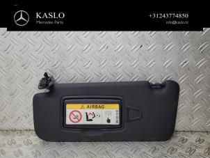 Gebruikte Zonneklep Mercedes E (R238) E-220d 2.0 Turbo 16V Prijs € 40,00 Margeregeling aangeboden door kaslo auto parts