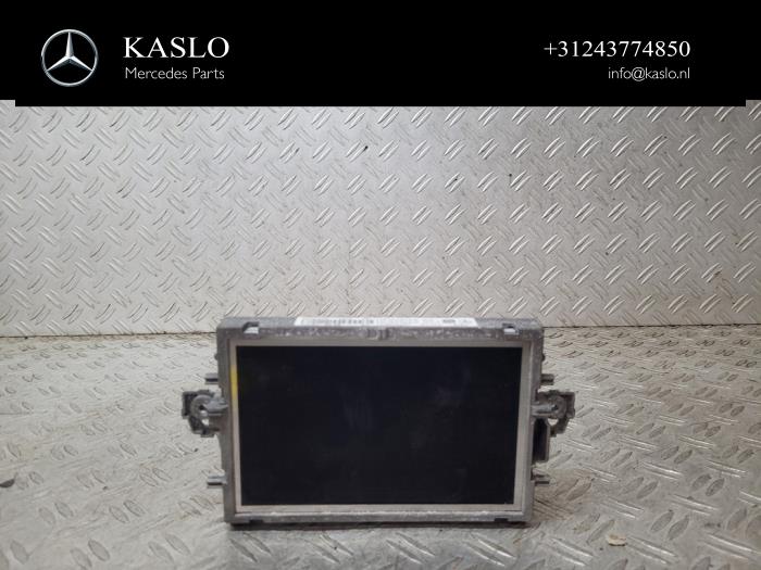 Gebruikte Display Interieur Mercedes CLS (C218) 350 CDI BlueEfficiency 3.0 V6 24V Prijs € 100,00 Margeregeling aangeboden door kaslo auto parts