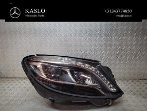 Gebruikte Koplamp rechts Mercedes S (222.0/222.1) 3.5 S-400 Hybrid 24V Prijs € 1.250,00 Margeregeling aangeboden door kaslo auto parts
