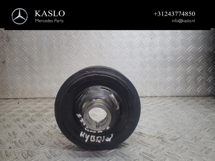 Gebruikte Poelie Krukas Mercedes S (222.0/222.1) 3.5 S-400 Hybrid 24V Prijs € 100,00 Margeregeling aangeboden door kaslo auto parts
