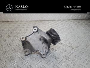 Gebruikte Spanrol Multiriem Mercedes S (222.0/222.1) 3.5 S-400 Hybrid 24V Prijs € 30,00 Margeregeling aangeboden door kaslo auto parts