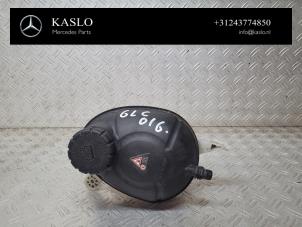 Gebruikte Koelwater Reservoir Mercedes GLC (X253) 2.2 220d 16V BlueTEC 4-Matic Prijs € 50,00 Margeregeling aangeboden door kaslo auto parts