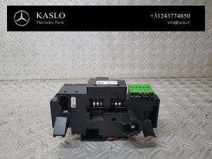 Gebruikte Zekeringkast Mercedes GLC (X253) 2.2 220d 16V BlueTEC 4-Matic Prijs € 50,00 Margeregeling aangeboden door kaslo auto parts