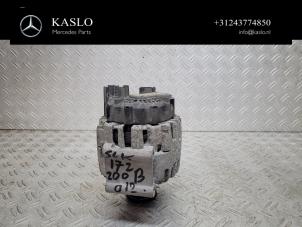 Gebruikte Dynamo Mercedes SLK (R172) 1.8 200 16V BlueEFFICIENCY Prijs € 100,00 Margeregeling aangeboden door kaslo auto parts