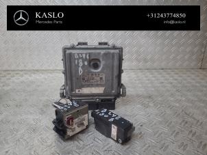 Gebruikte Kontaktslot + computer Mercedes B (W246) 1.6 B-180 BlueEFFICIENCY Turbo 16V Prijs € 300,00 Margeregeling aangeboden door kaslo auto parts