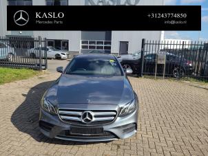 Gebruikte Koplamp rechts Mercedes E (W213) E-220d 2.0 Turbo 16V Prijs € 1.000,00 Margeregeling aangeboden door kaslo auto parts