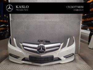 Gebruikte Bumper voor Mercedes E (C207) E-350 CDI BlueEfficiency 3.0 V6 24V Prijs € 750,00 Margeregeling aangeboden door kaslo auto parts